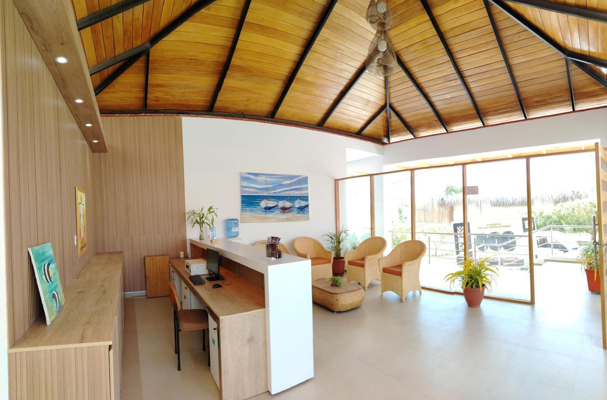 Prim Hotel Vichayito Bagian luar foto